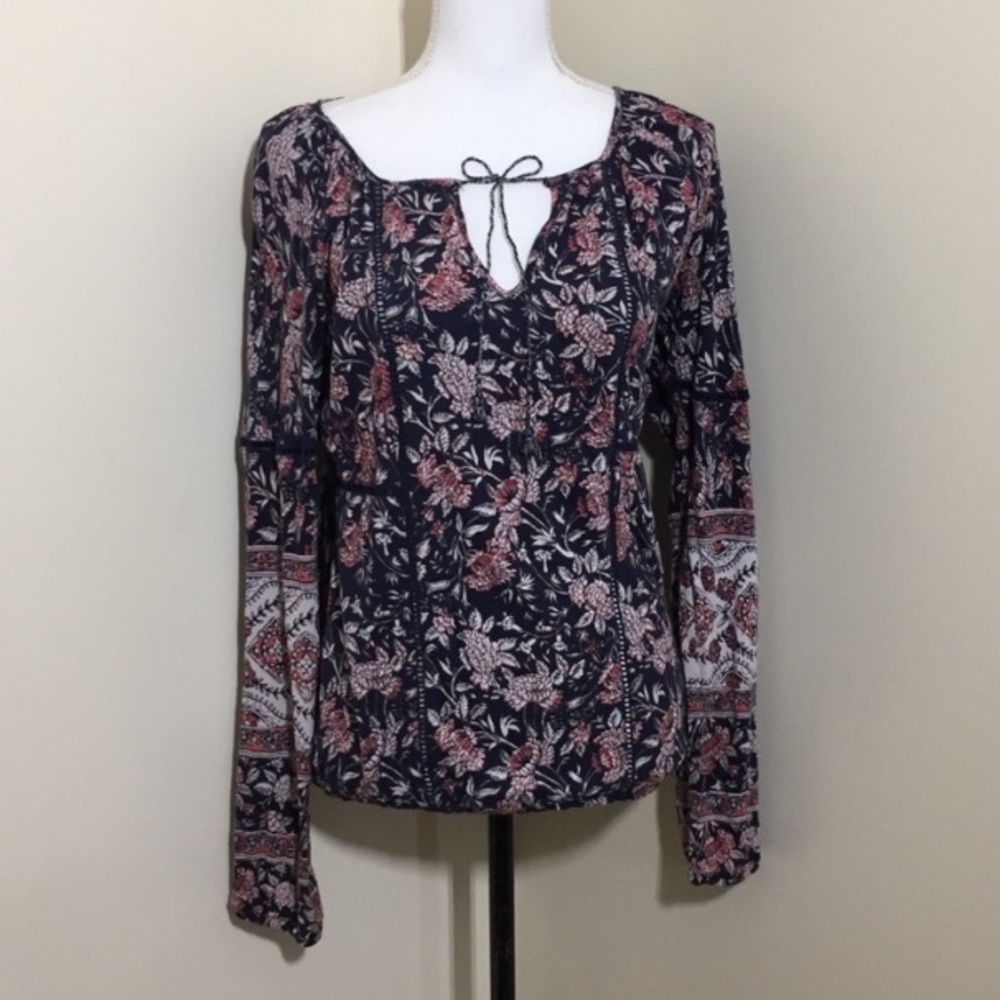 Lucky brand floral long sleeve blouse size Medium
